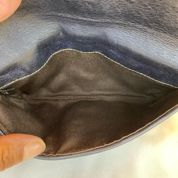 Vtg Coach Special Edition signature buckle wristlet - Picture 6 of 9